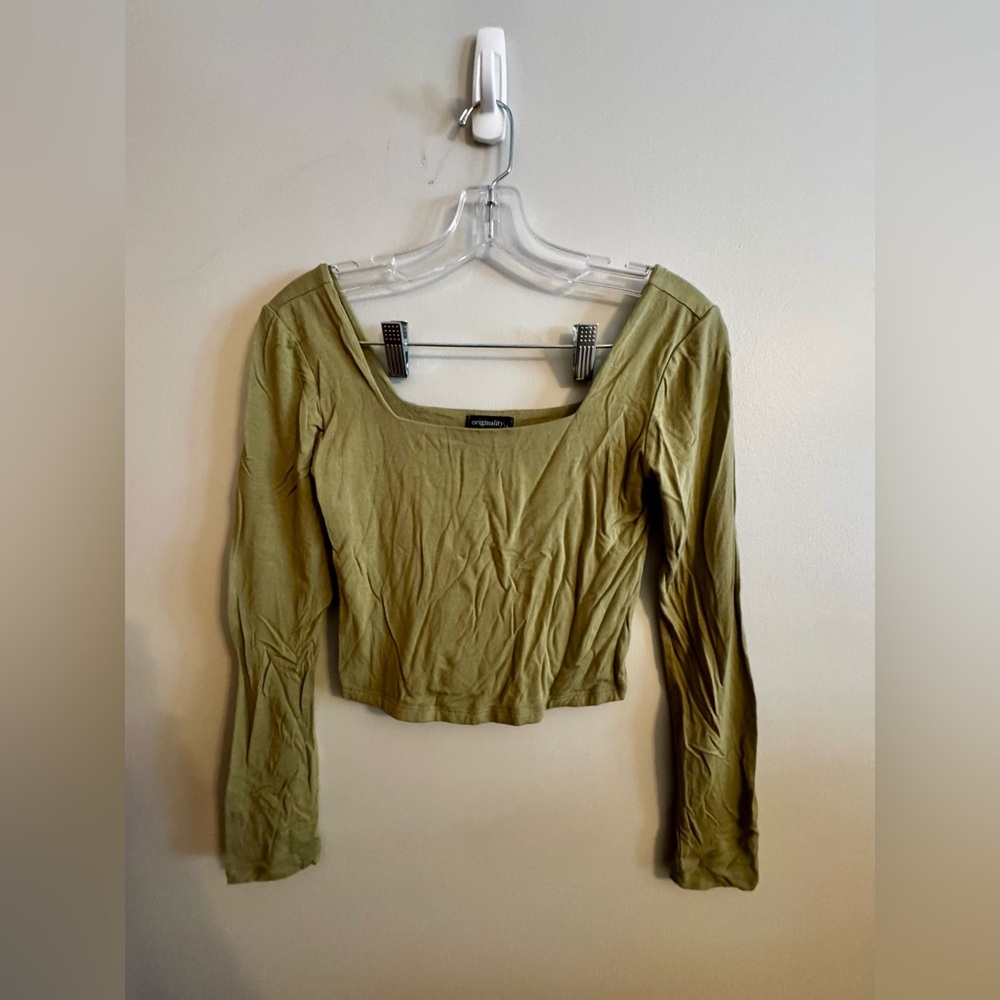 Stylish Olive Green Long Sleeve Crop Top